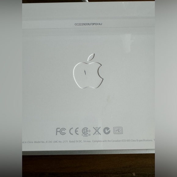 Magic Keyboard usb connection - Picture 3 of 4